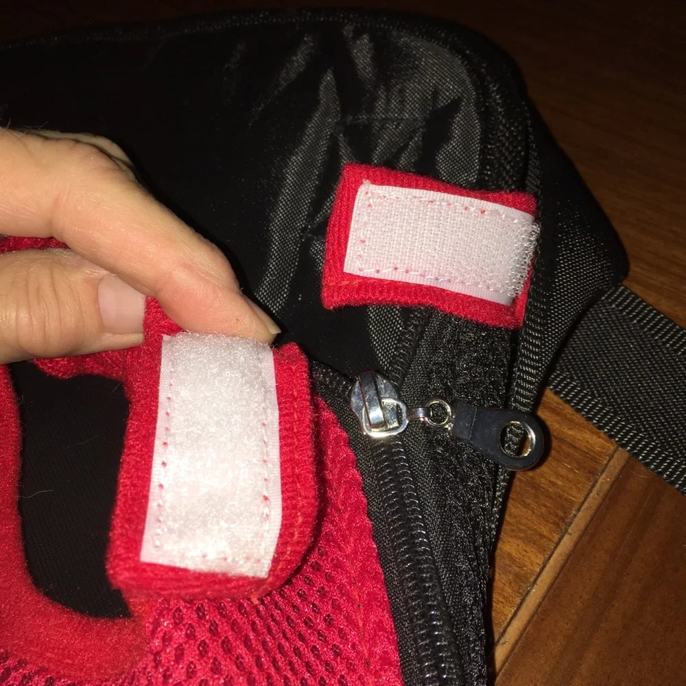 NWOT Pet Shoulder Front/Backpack Dog Carrier (Red)